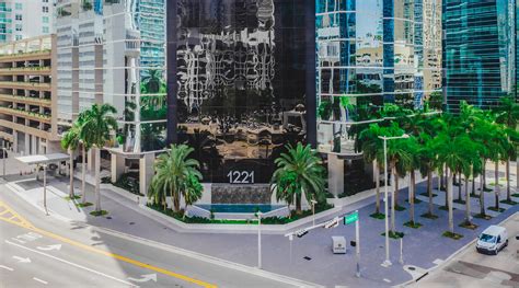 brickell avenue property management.